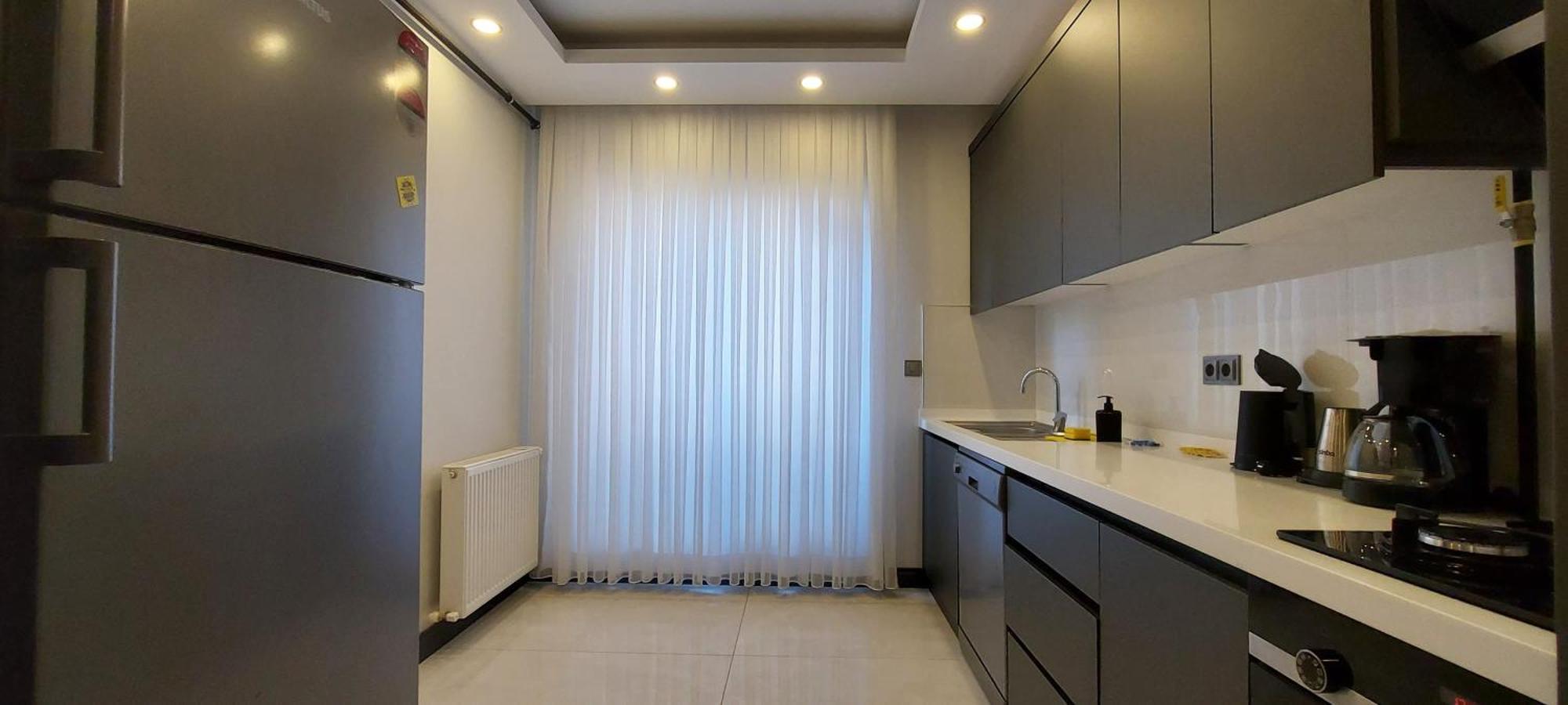 New Flat&large Living Space 2-3 Near By Lara Apartment *
