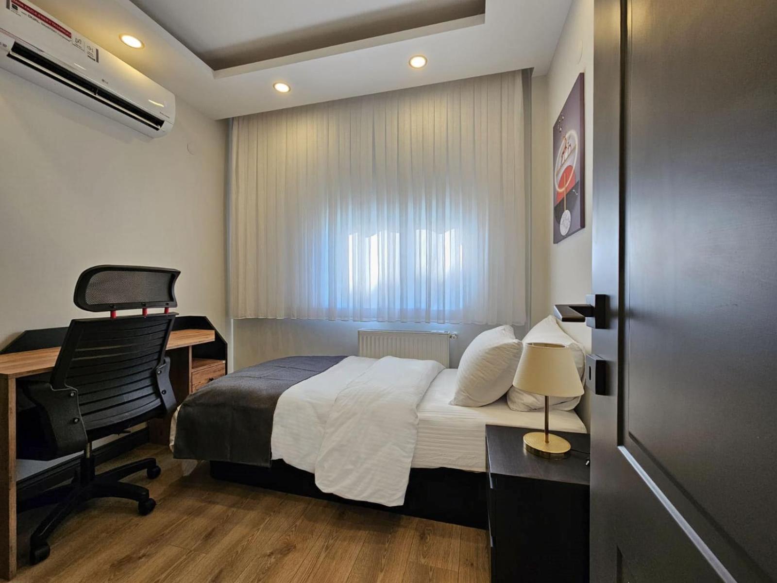 Apartment New Flat&large Living Space 2-3 Near By Lara *